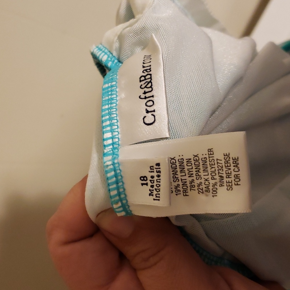 Croft & Barrow Aqua One Piece Swimsuit - Picture 8 of 8